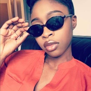 Meet your Posher, Emmanuel